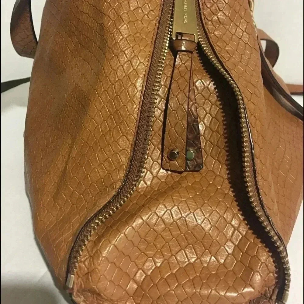Michael Kors Brown leather satchel handbag - Picture 8 of 8